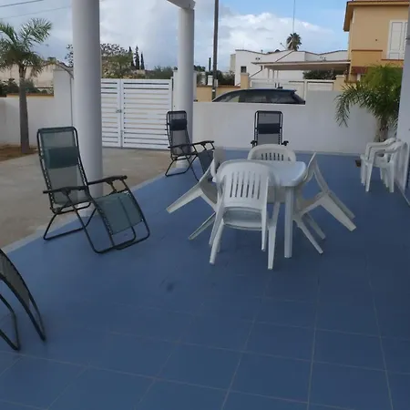 Olinda Villa Triscina