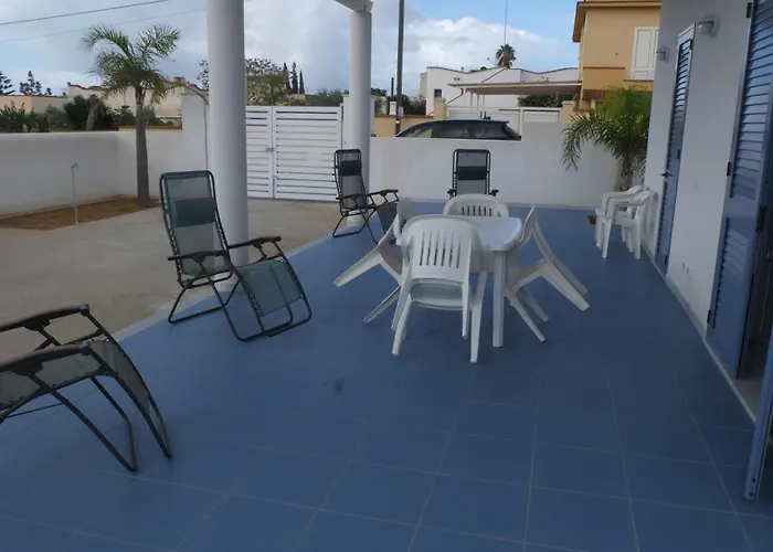 Olinda Villa Triscina